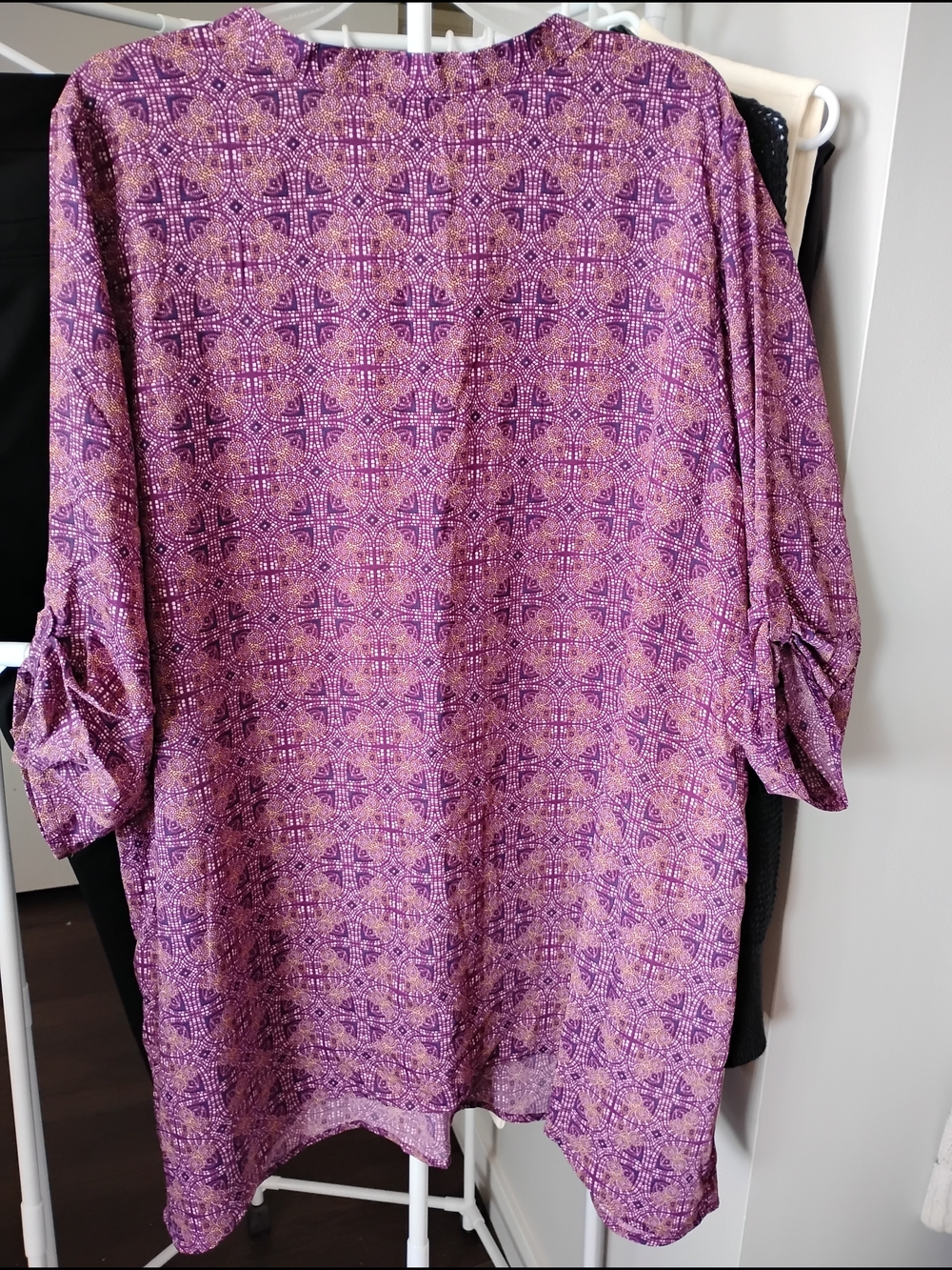Penningtons Women's Pleated Split Neckline Purple Printed 3/4 Sleeve Blouse Top - Picture 3 of 5